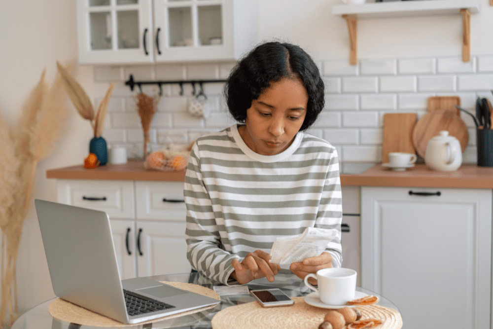 The 8 Shopping Habits Everyone Has During December 3 Image Credit Shutterstock 2025 11 27T225104.022