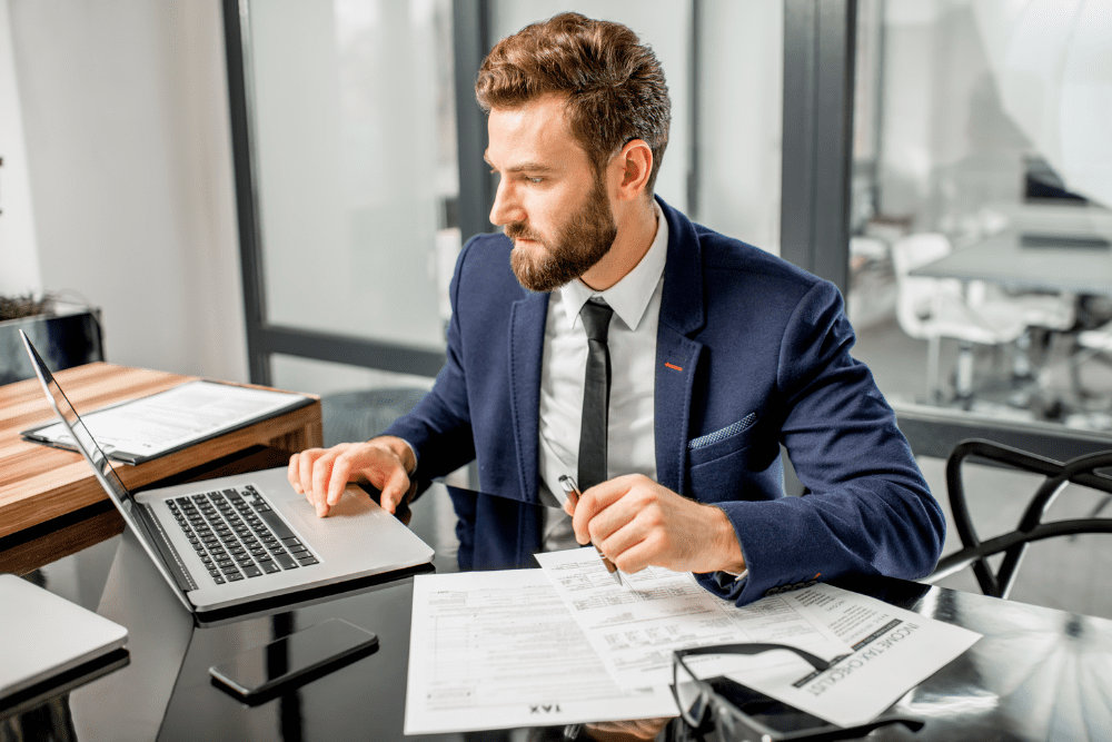 Image Credit RossHelen