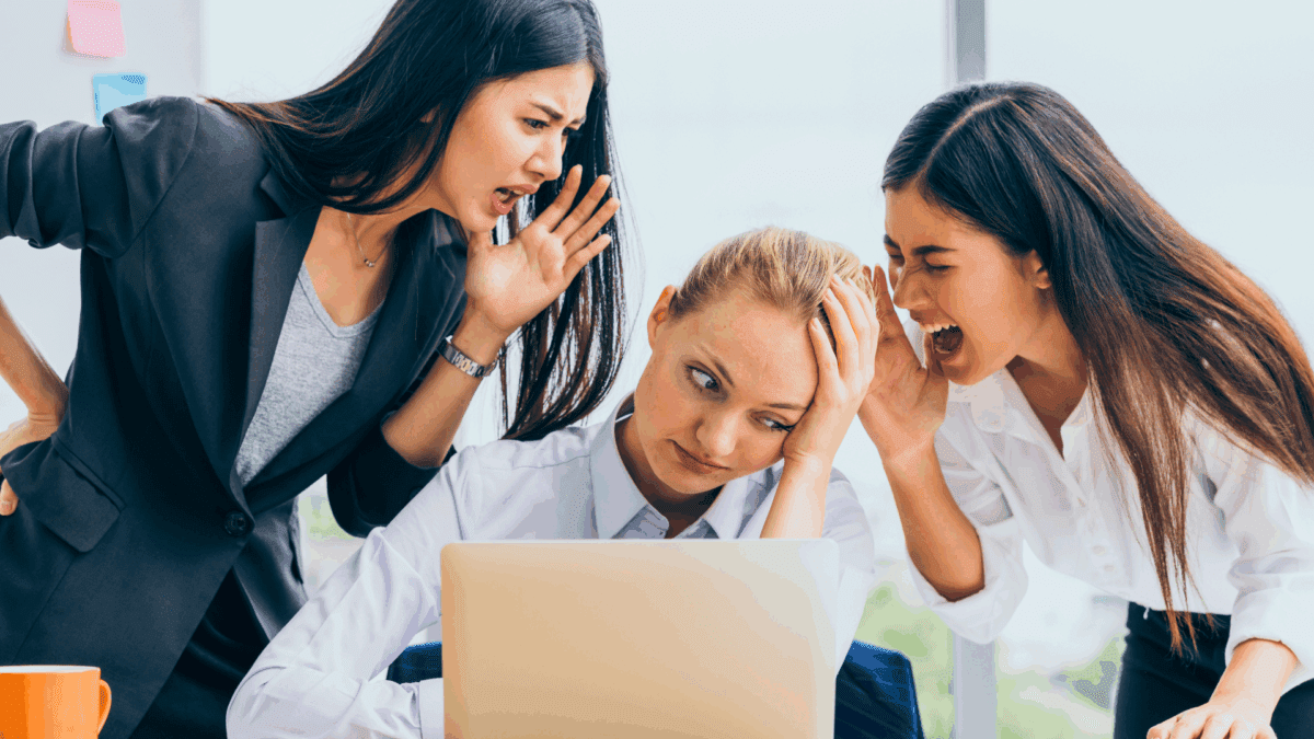 The 11 Behaviors That Secretly Annoy Your Coworkers (And What to Do)