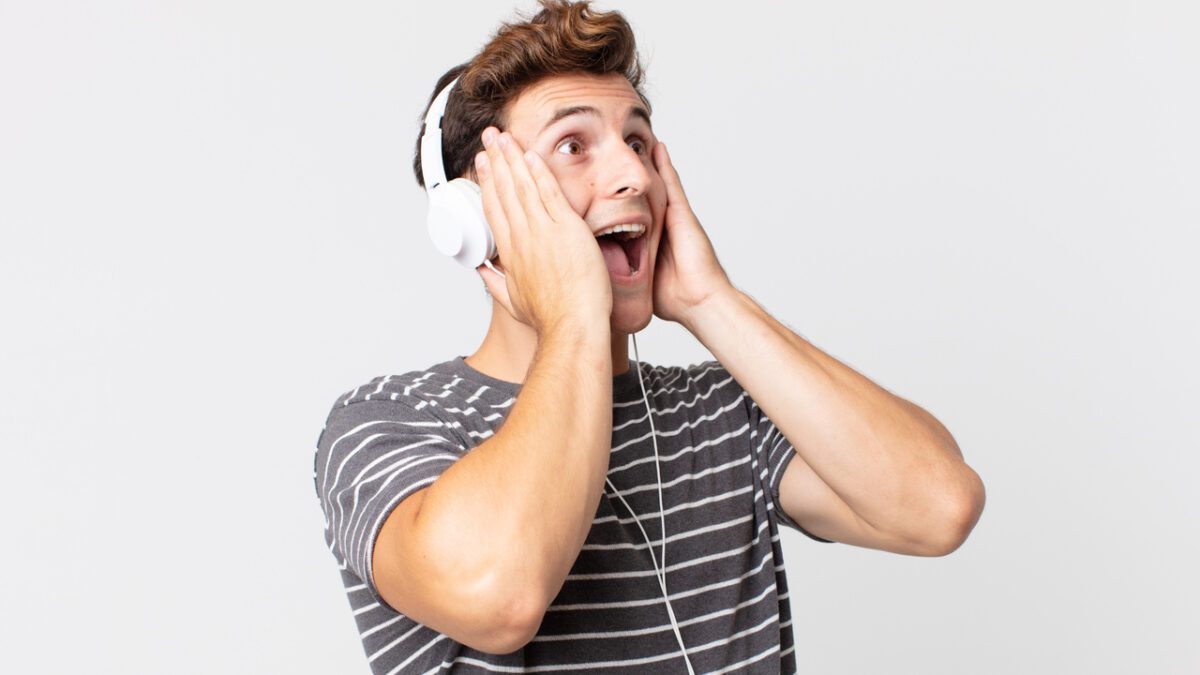 The 7 Artists Who Are Bringing Back 90s Sounds