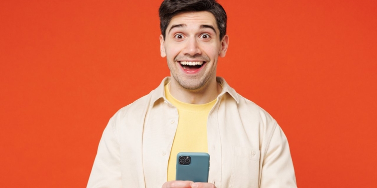 The 7 Outdated Social Rules We’re All Secretly Glad to See Go