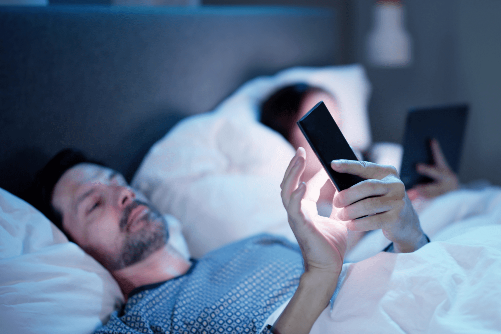 Youre Glued to Your Phone Before Bed