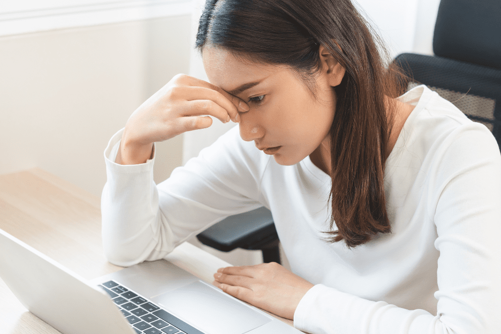 Implement the 20 20 20 Rule to Combat Eye Strain