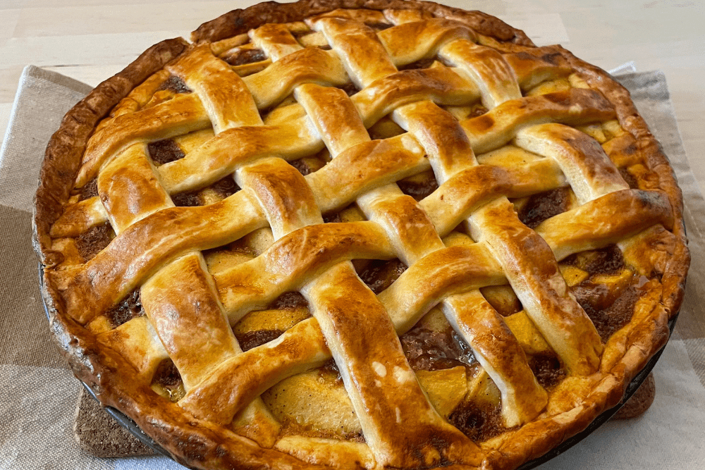 Old-Fashioned Lattice Top Apple Pie