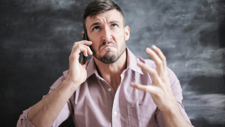 The 12 Behaviors That Secretly Increase Your Anxiety