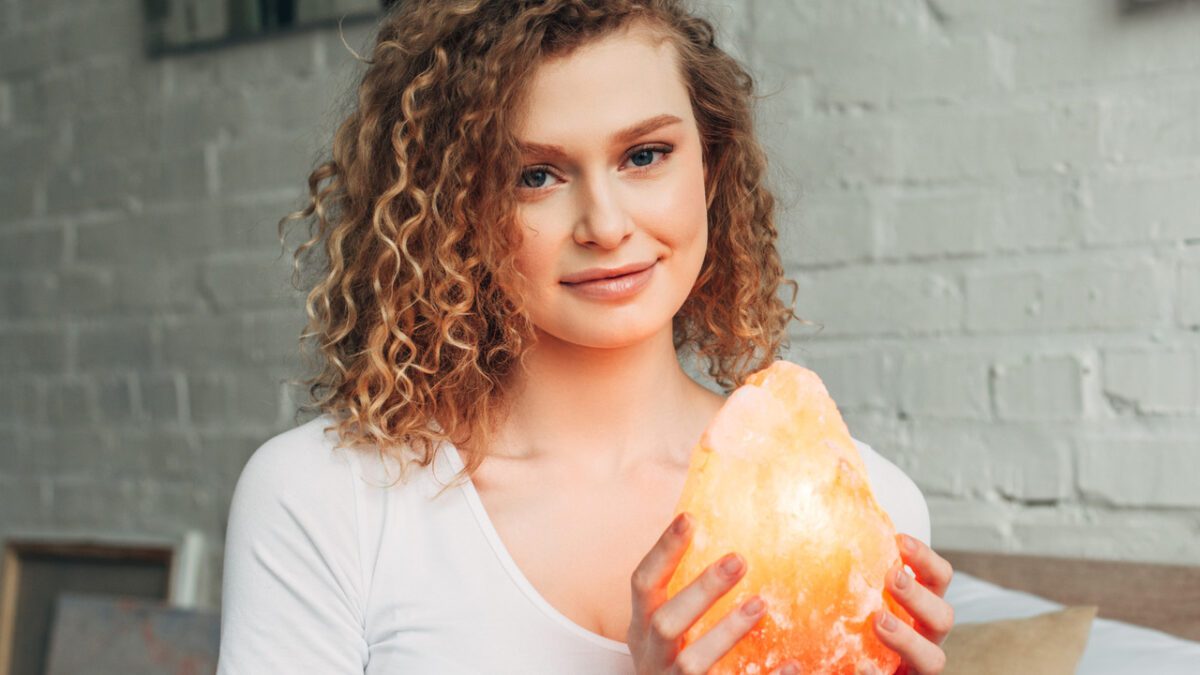 The 8 Cozy Lighting Tricks That Make Even Apartments Feel Like Cabins