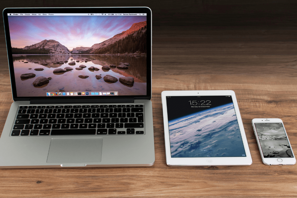 Youre Obsessed with Blue Light from Screens