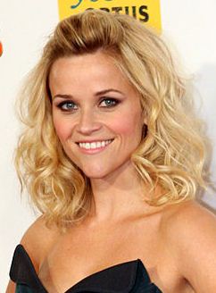 Reese Witherspoon posing for a close portrait