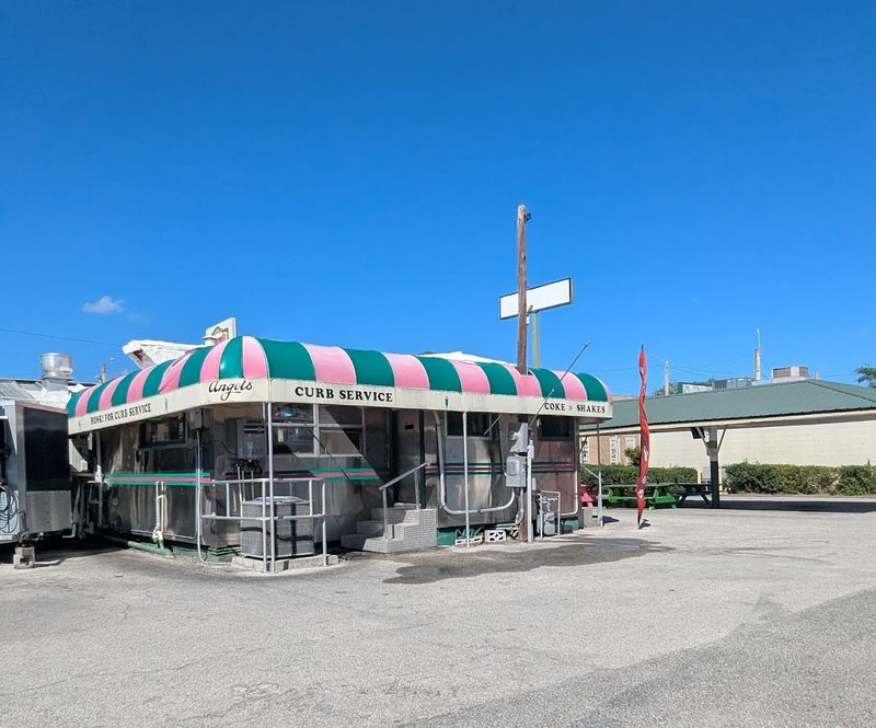 Curb service adds a fun vintage touch