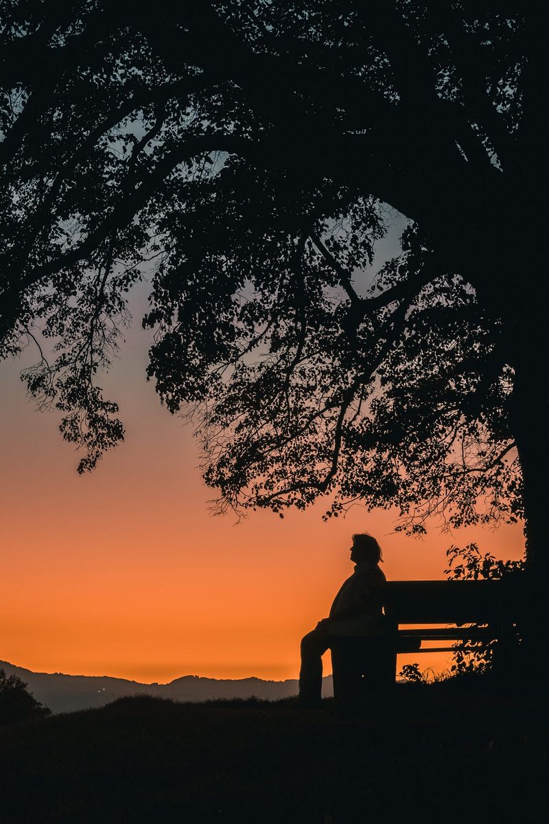 Being alone can be better than being repeatedly unseen Being alone can be better than being repeatedly unseen