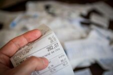 According to Psychologists: These 7 Grocery Receipts a Narcissist Checks So He Always Knows What You Spent Without Asking