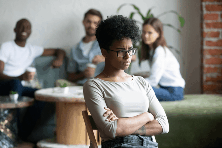 According to Psychologists: These 7 Family Photos a Narcissist Makes Sure You’re Never In So Your Absence Looks Normal