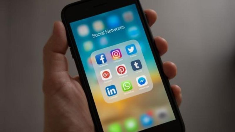 According to Psychologists: These 7 Passwords a Narcissist Insists on Knowing So You Never Have One Private Corner Left 1 featured image ab17dc181d6c