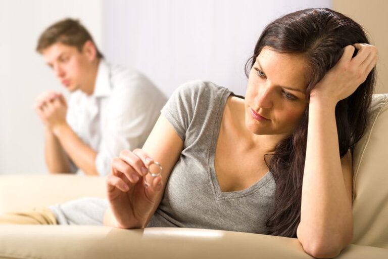 According to Psychologists: These 7 Small Loans a Narcissist Makes Sure You Never Fully Pay Back So You Always Owe Him