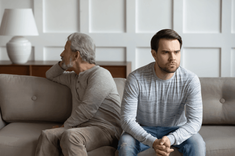 According to Psychologists: These 7 Times a Narcissist Plays the Victim So You End Up Apologizing First
