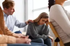 The Woman Who Never Asks for Help Isn’t Strong – She Learned No One Would Come